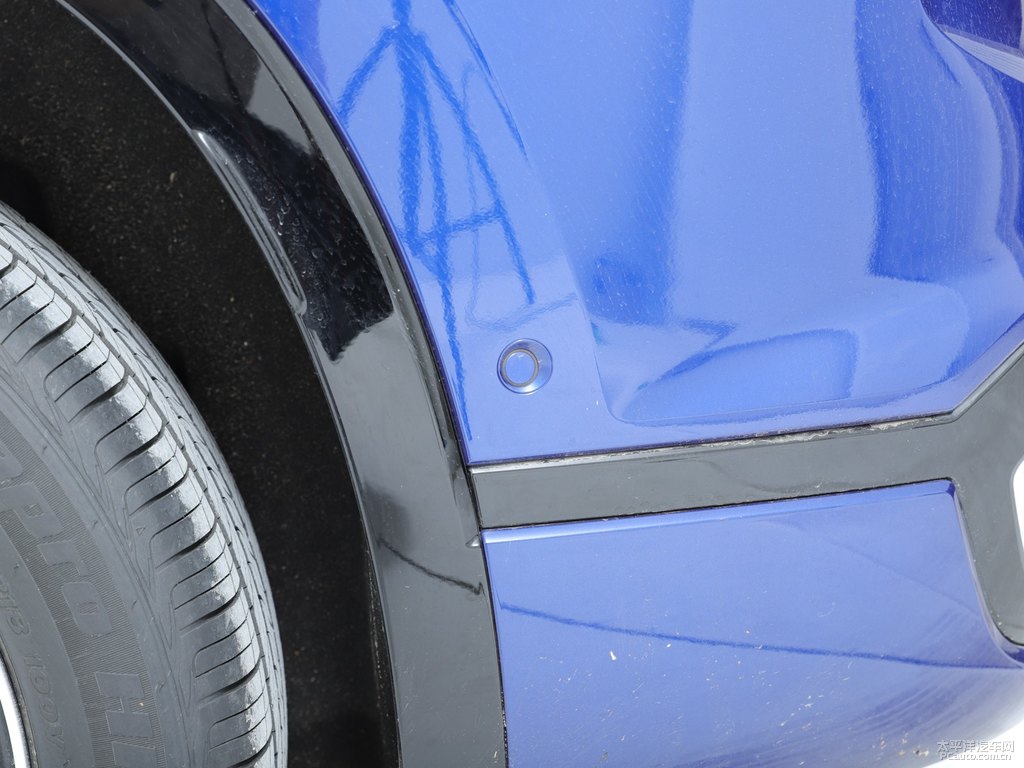 星辰藍(lán)探岳GTE車尾外觀圖片