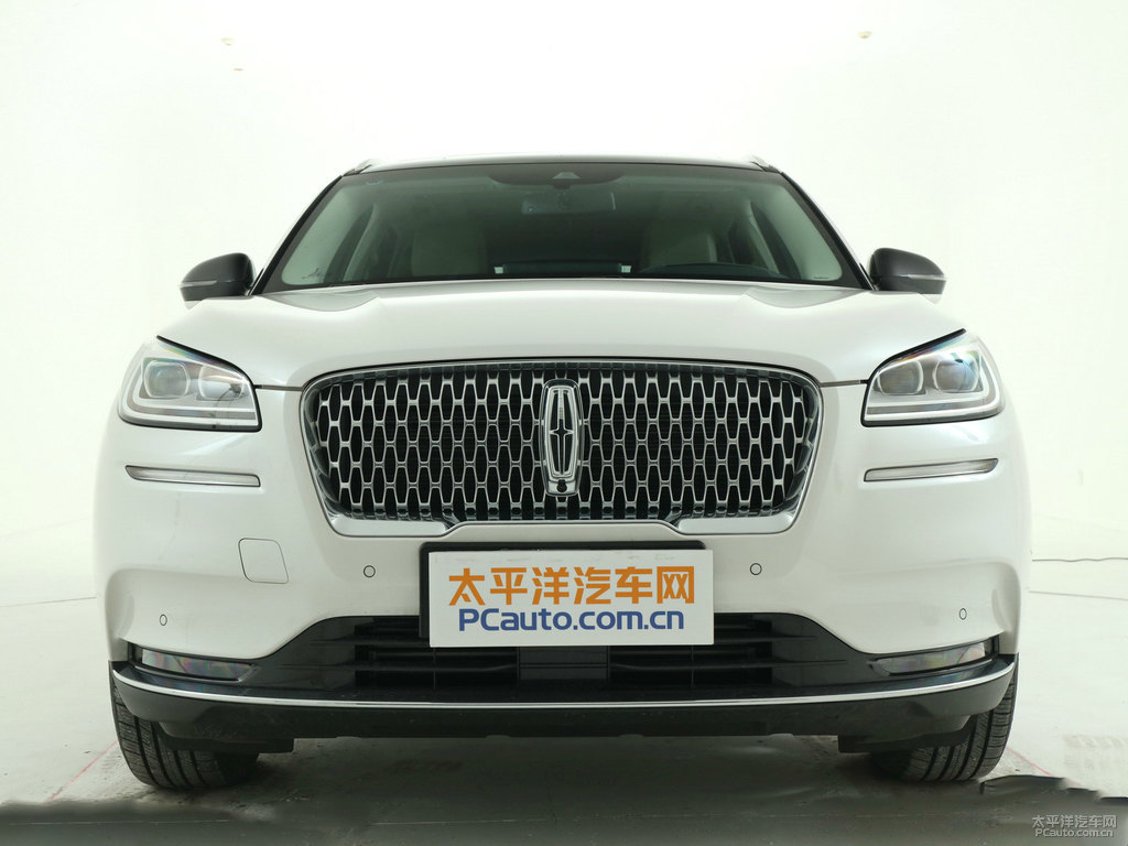 鉑鉆白冒險家車頭外觀圖片