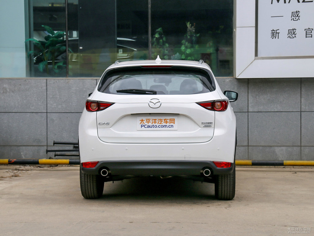 珠光白馬自達(dá)CX-5整車外觀外觀圖片