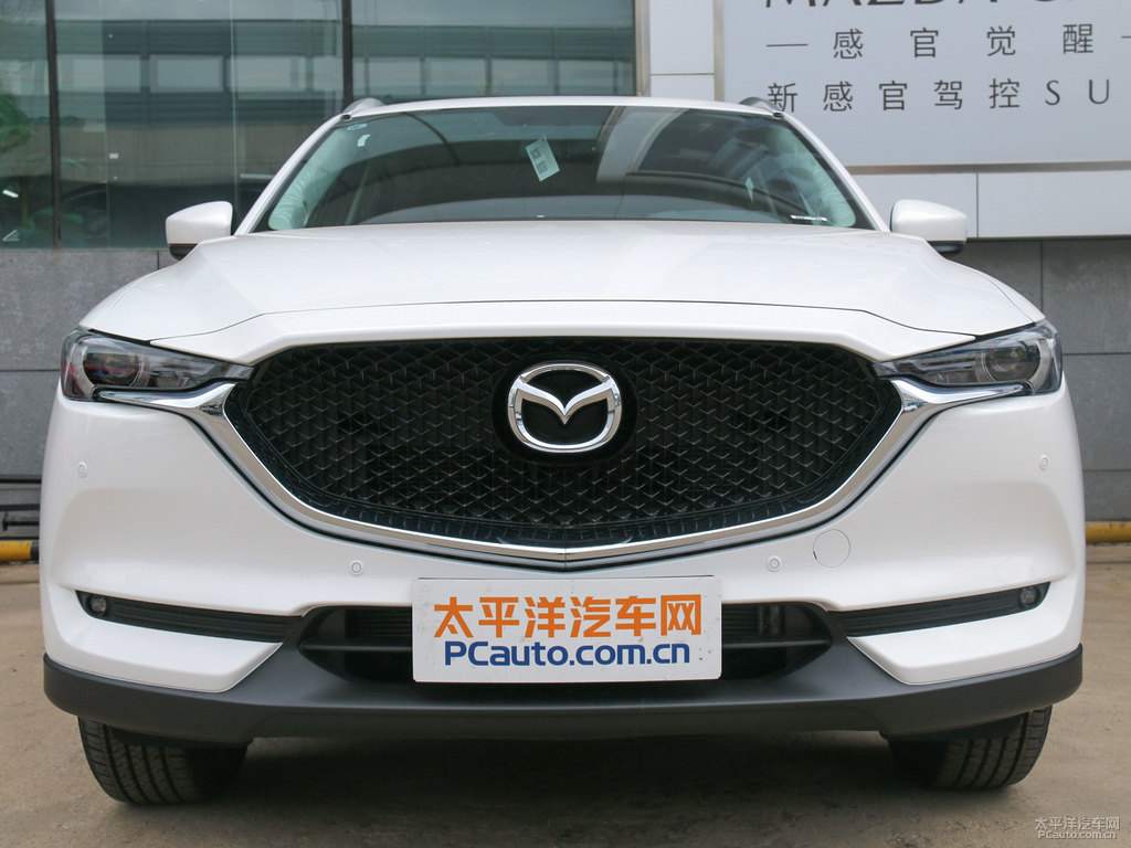珠光白馬自達(dá)CX-5車(chē)頭外觀圖片