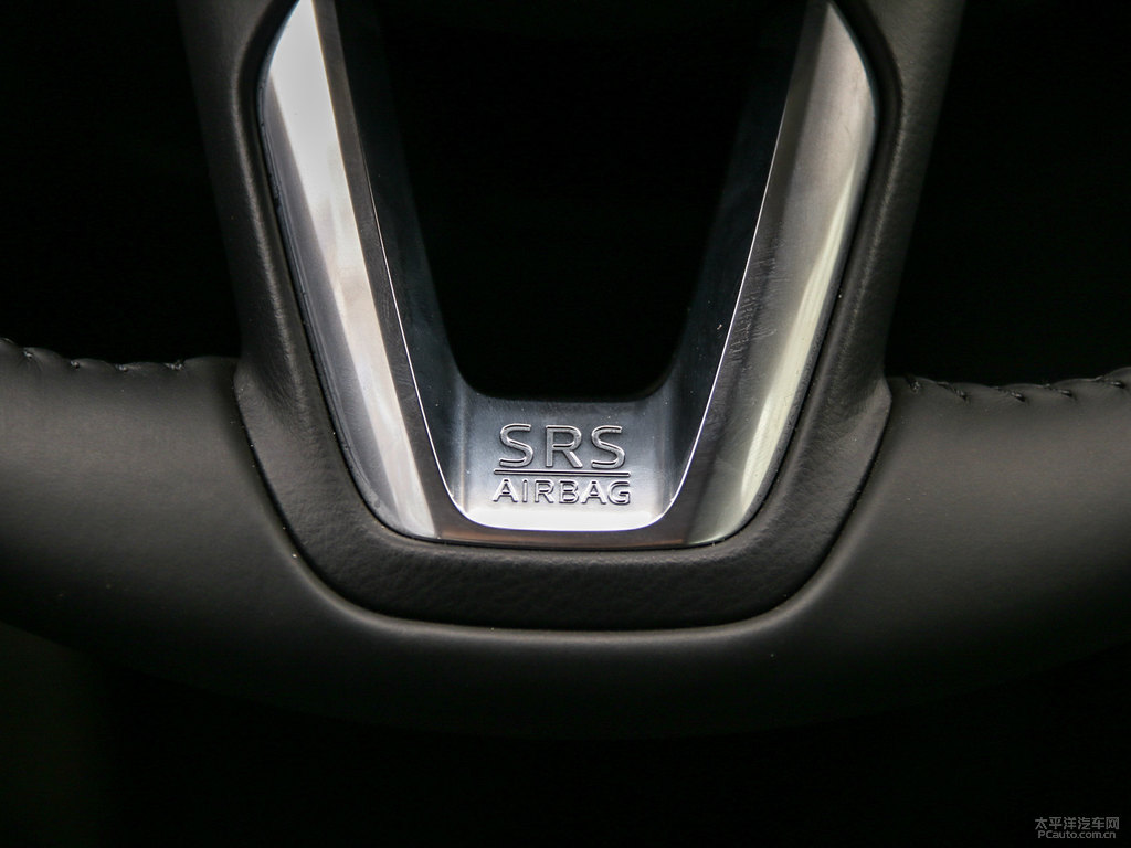 珠光白馬自達(dá)CX-5中控內(nèi)飾圖片