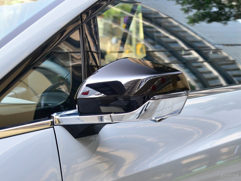 素雅灰AION V車身外觀圖片