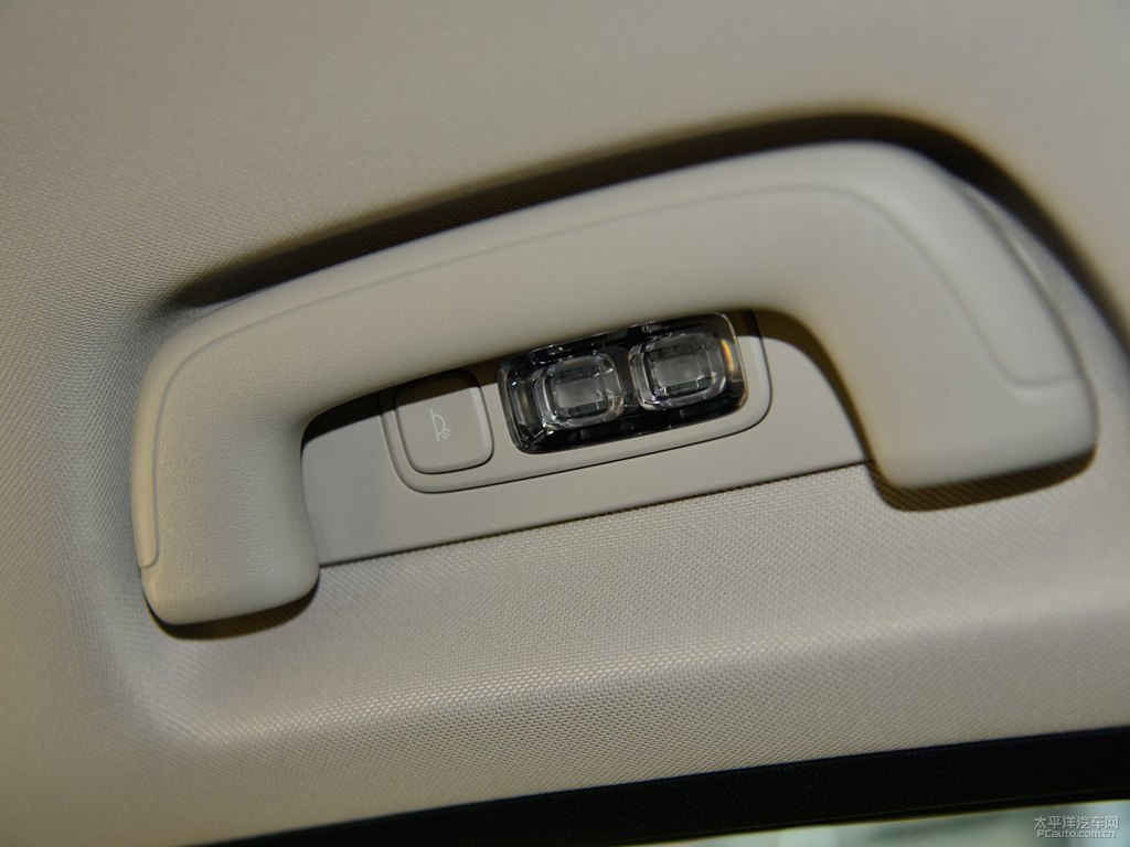 素雅灰AION V車廂內(nèi)飾圖片