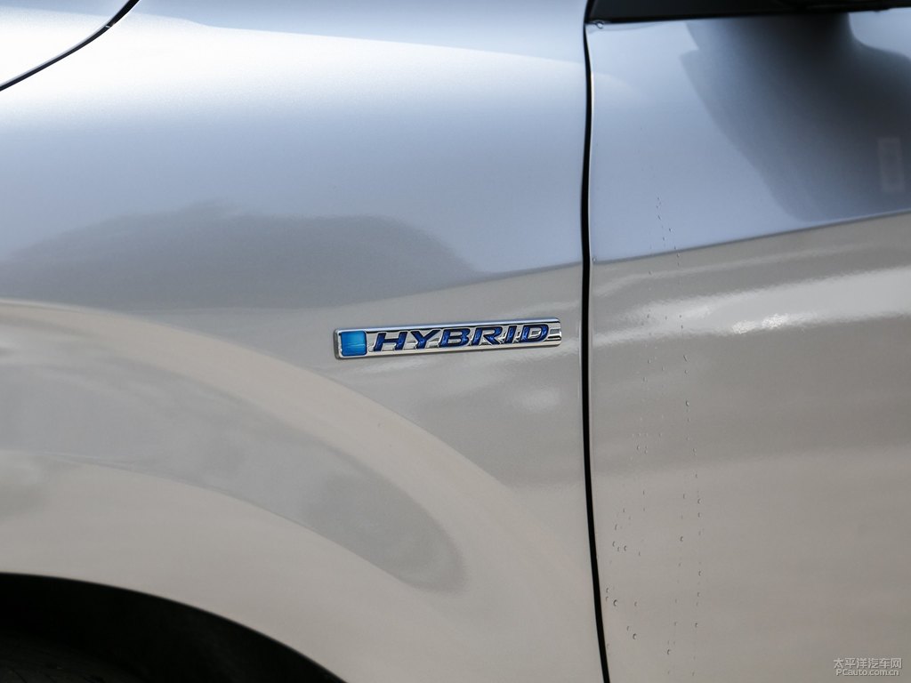 冰河銀凌派車身外觀圖片