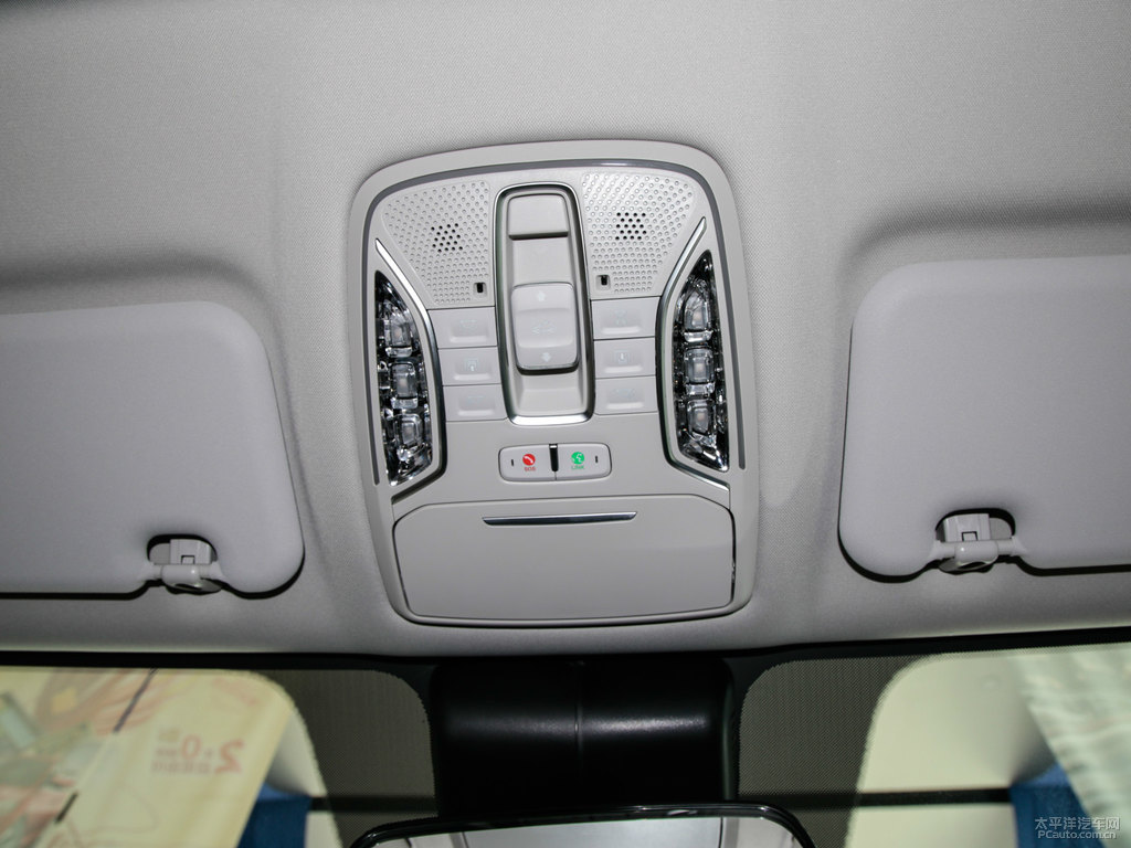 皓月灰傳祺GS4車廂內(nèi)飾圖片