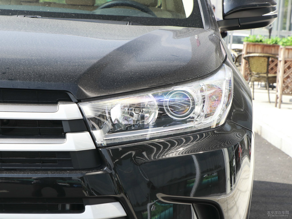 墨晶黑漢蘭達(dá)車頭外觀圖片
