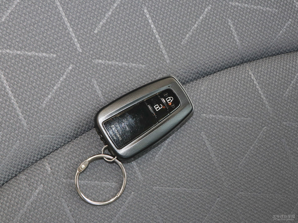 米蘭卡其RAV4榮放細(xì)節(jié)其它細(xì)節(jié)圖片