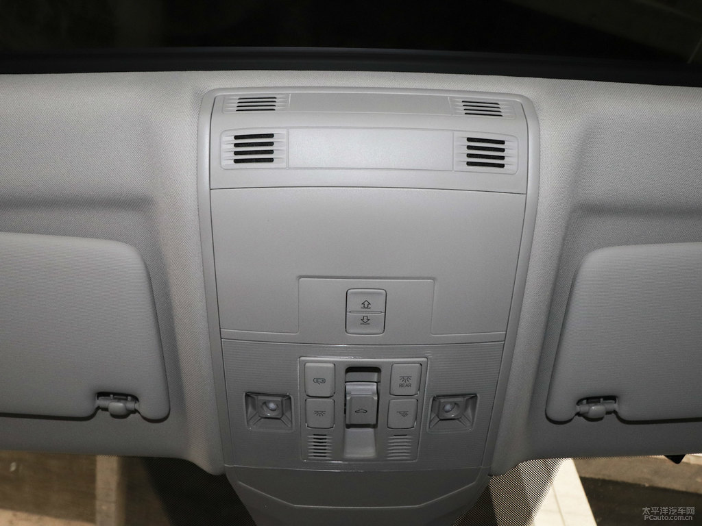 極地白速騰車廂內(nèi)飾圖片