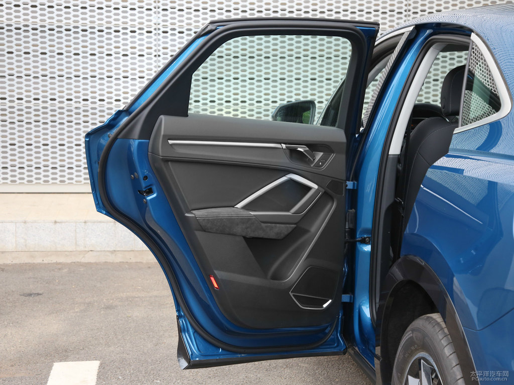 h(hun){(ln)WQ3 Sportback܇(ni)DƬ
