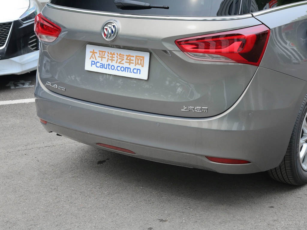 亞麻金別克GL6車尾外觀圖片