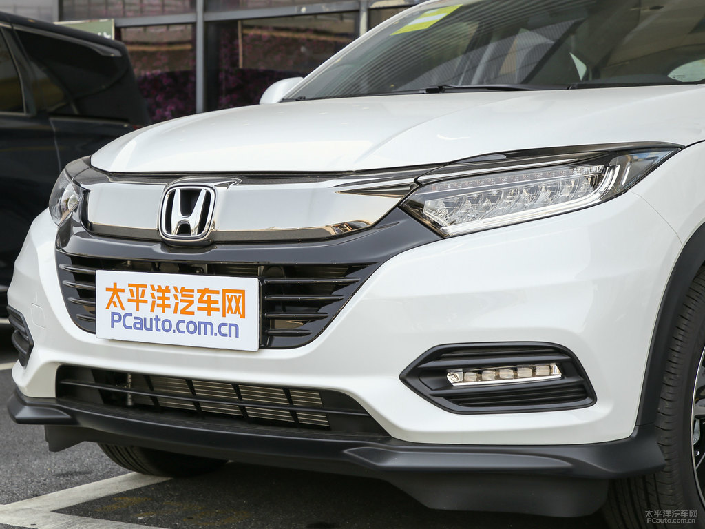 塔夫綢白繽智車(chē)頭外觀圖片