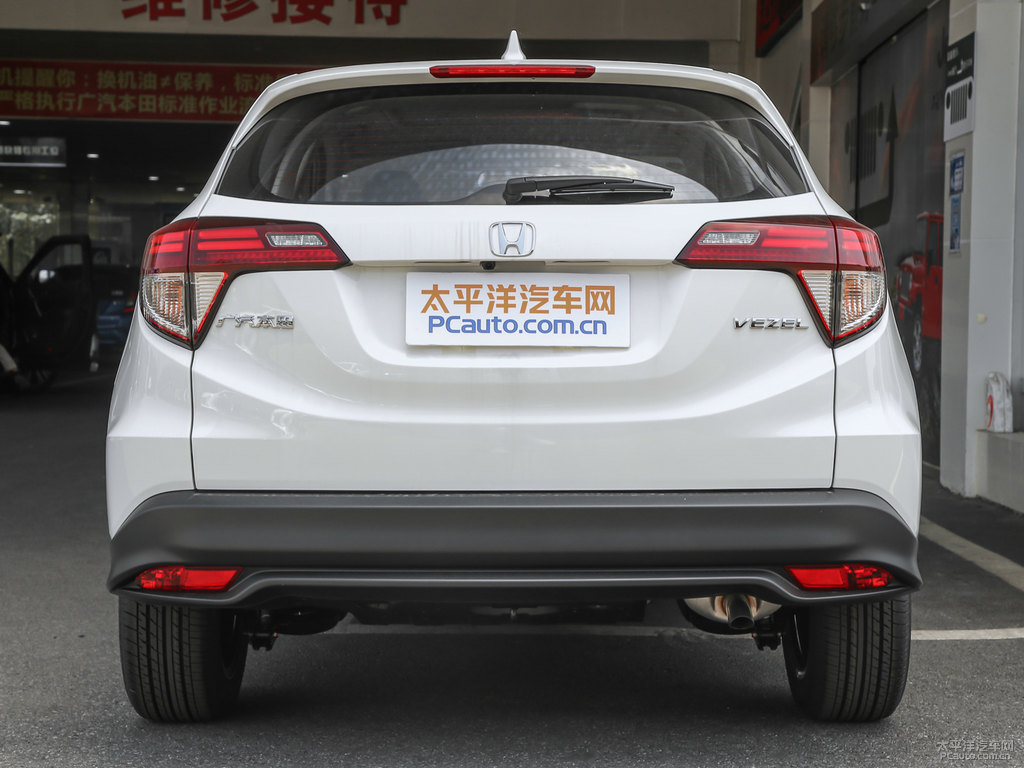 塔夫綢白繽智車尾外觀圖片