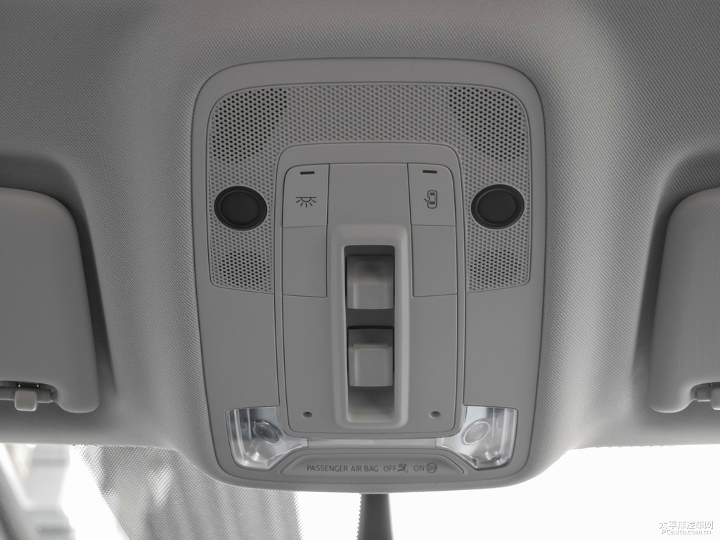 冰川白奧迪Q3車廂內(nèi)飾圖片