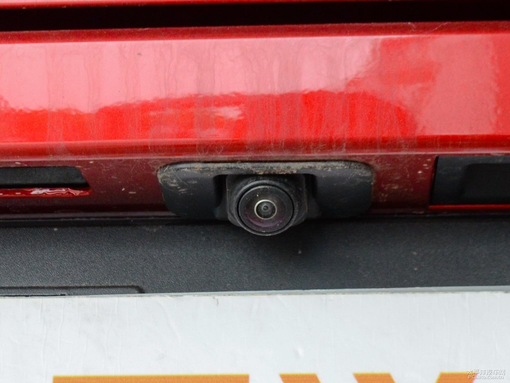 馬爾斯紅哈弗H6車尾外觀圖片