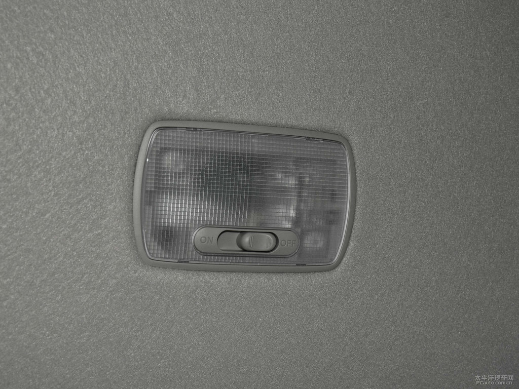 塔夫綢白飛度車廂內(nèi)飾圖片