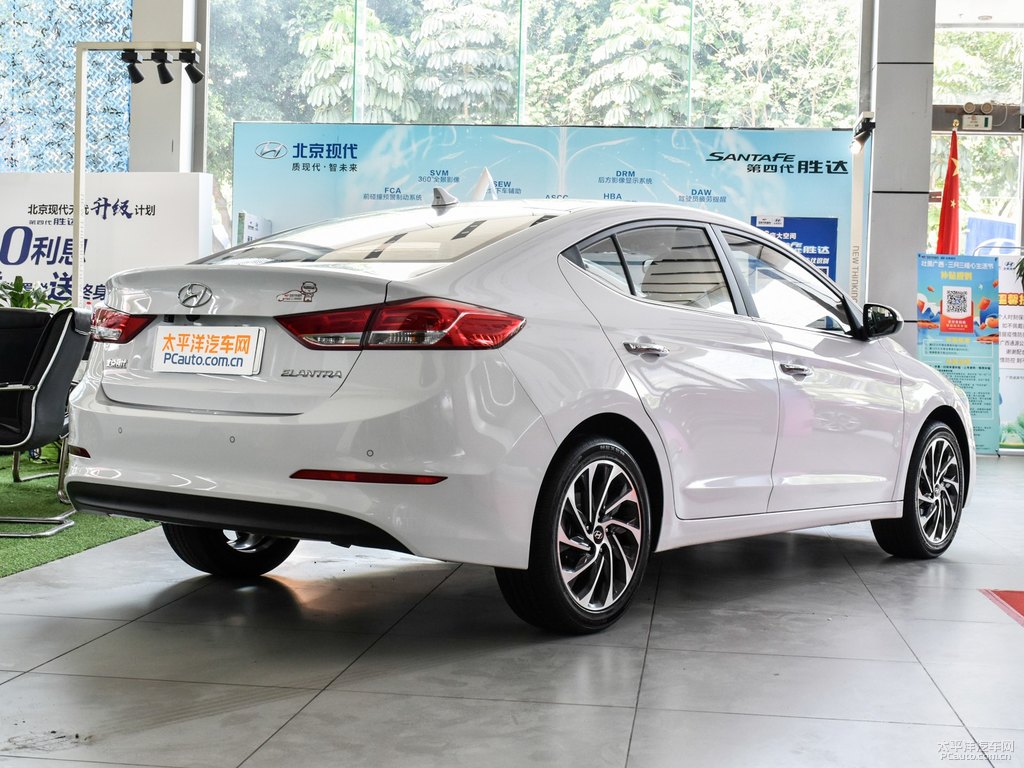 爵士黑領(lǐng)動(dòng)整車(chē)外觀外觀圖片