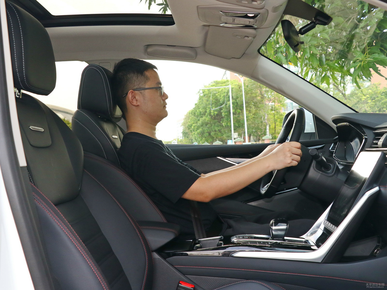 上汽大通MAXUS EUNIQ 6空間高清大圖