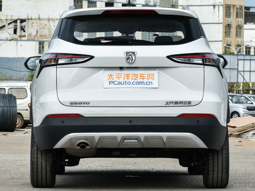 糖果白寶駿510車(chē)尾外觀圖片