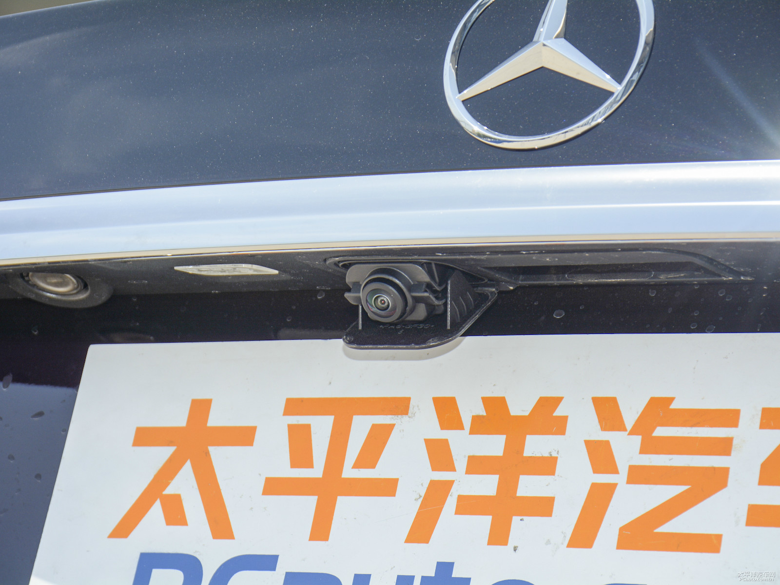 奔馳E級(jí)外觀高清大圖