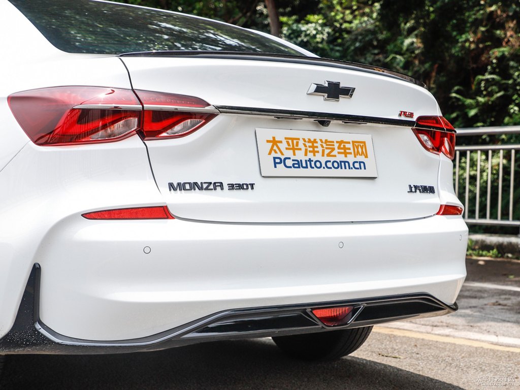 天真白科魯澤車(chē)身外觀圖片