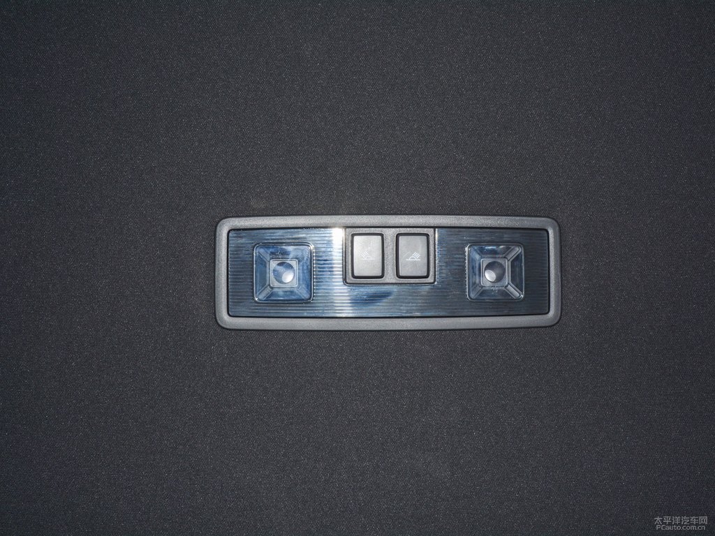 朱鷺白大眾CC車廂內飾圖片