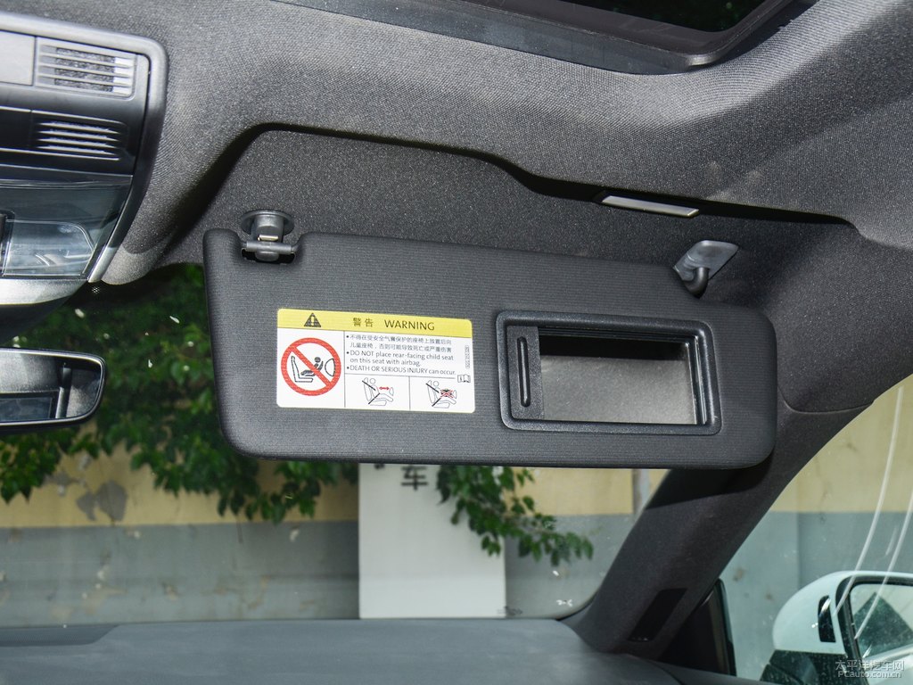 朱鷺白大眾CC車廂內(nèi)飾圖片