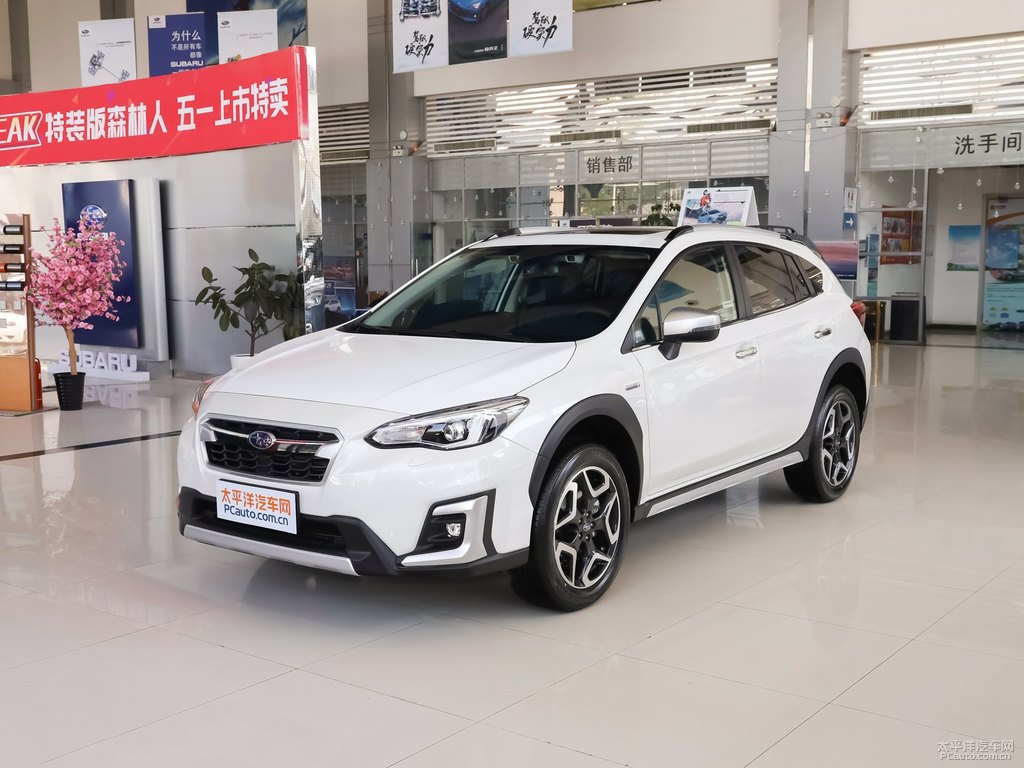 水晶珠光白斯巴魯XV整車外觀外觀圖片