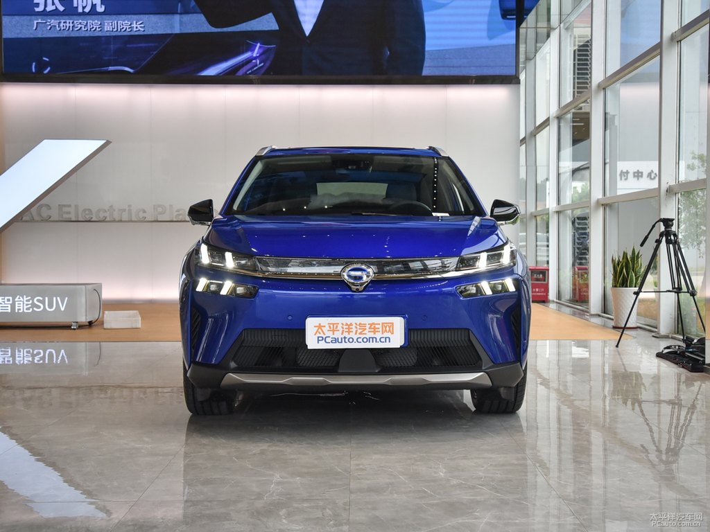貝加爾藍(lán)AION V整車(chē)外觀外觀圖片