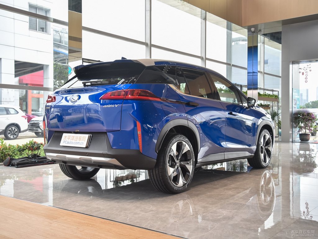 貝加爾藍(lán)AION V整車外觀外觀圖片