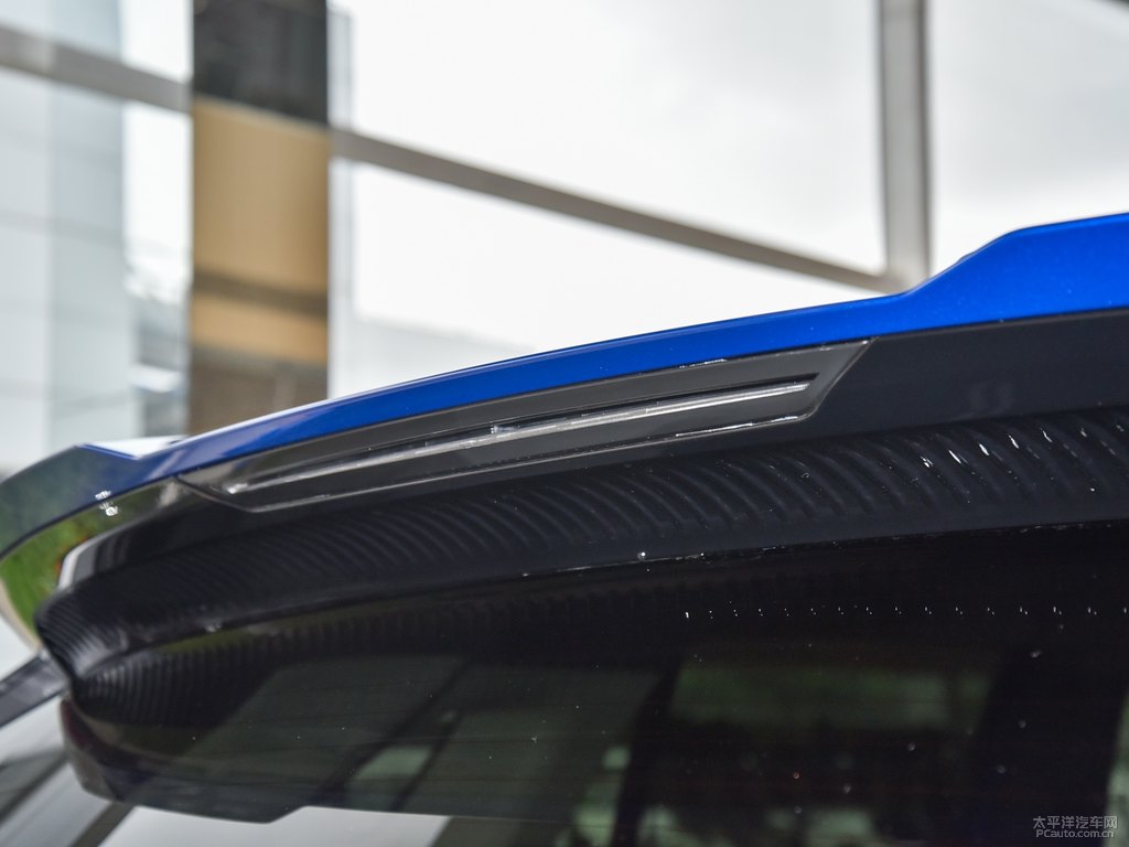 貝加爾藍AION V車尾外觀圖片