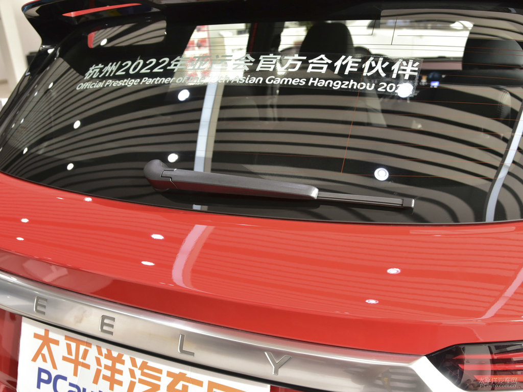 赤誠紅繽越車尾外觀圖片