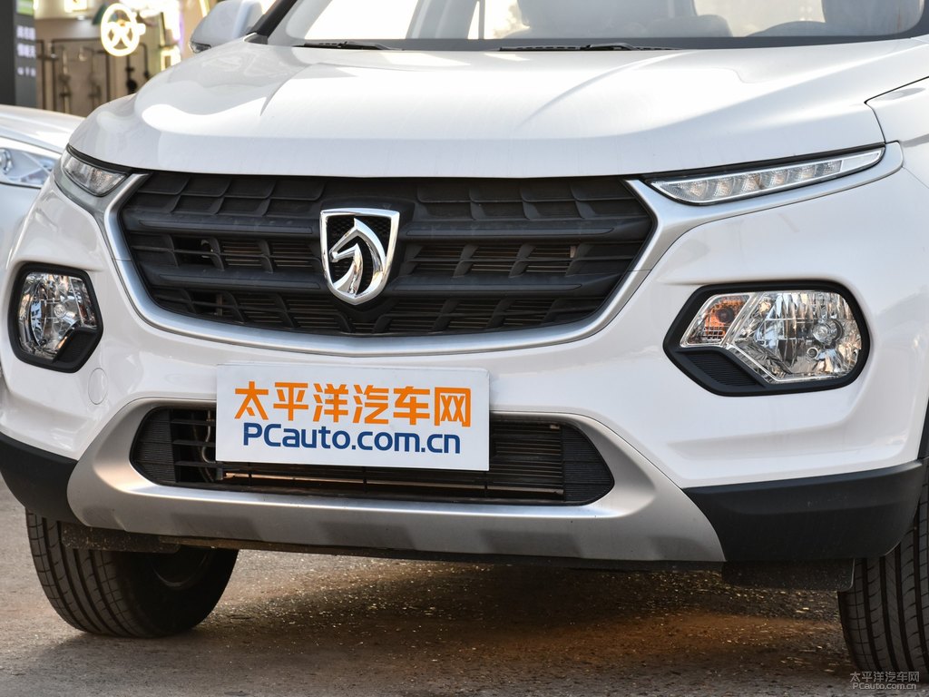 糖果白寶駿510車頭外觀圖片
