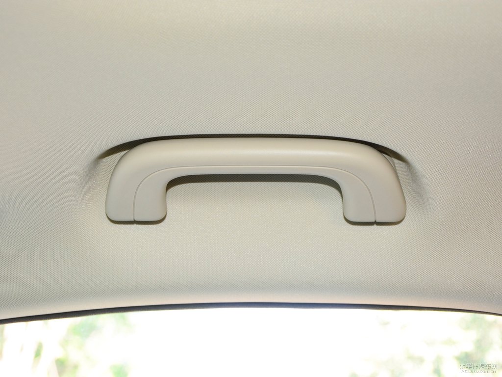 漢玉白博越車廂內(nèi)飾圖片