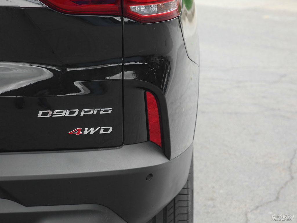 ʯͨMAXUS D90 Pro܇β^DƬ