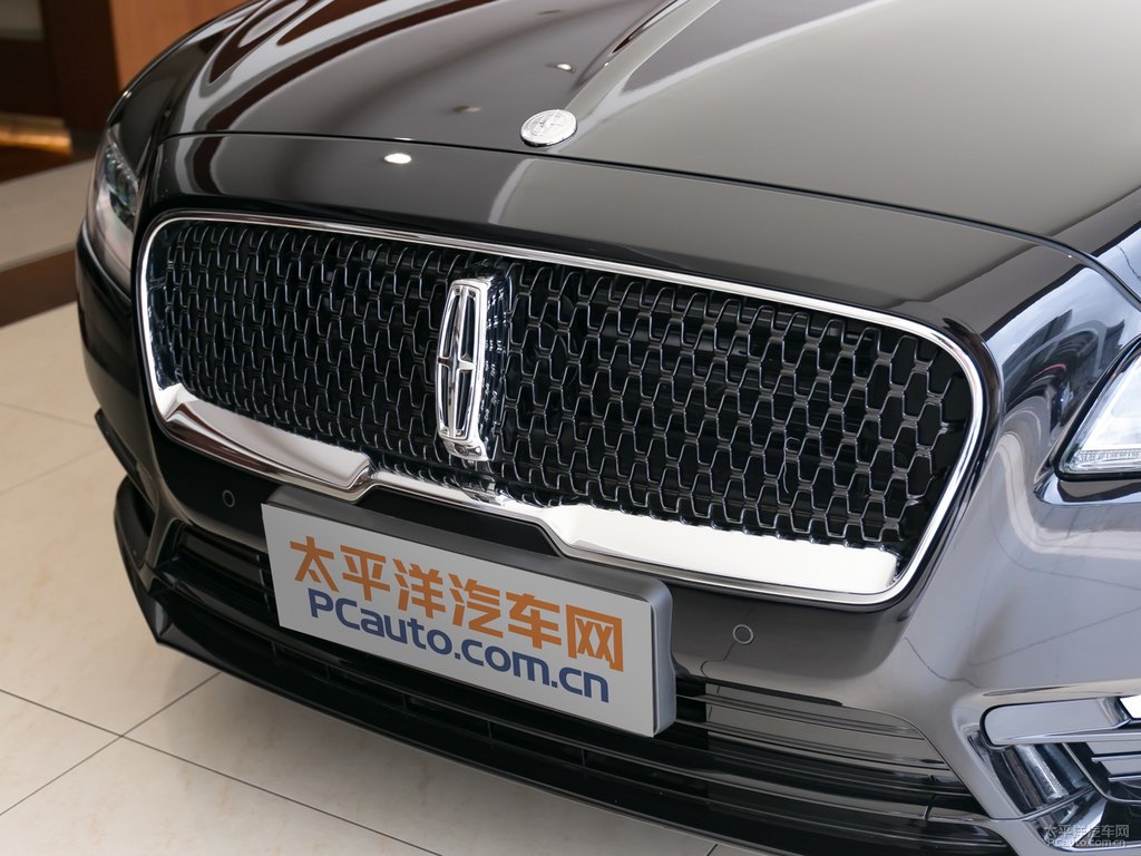 MONOBLACK林肯大陸車頭外觀圖片