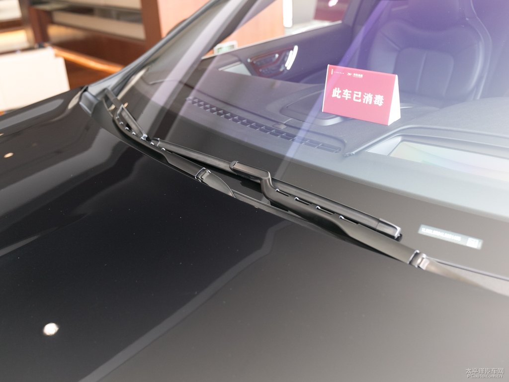 MONOBLACK林肯大陸車身外觀圖片