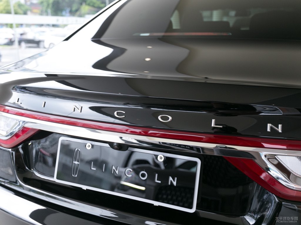 MONOBLACK林肯大陸車身外觀圖片