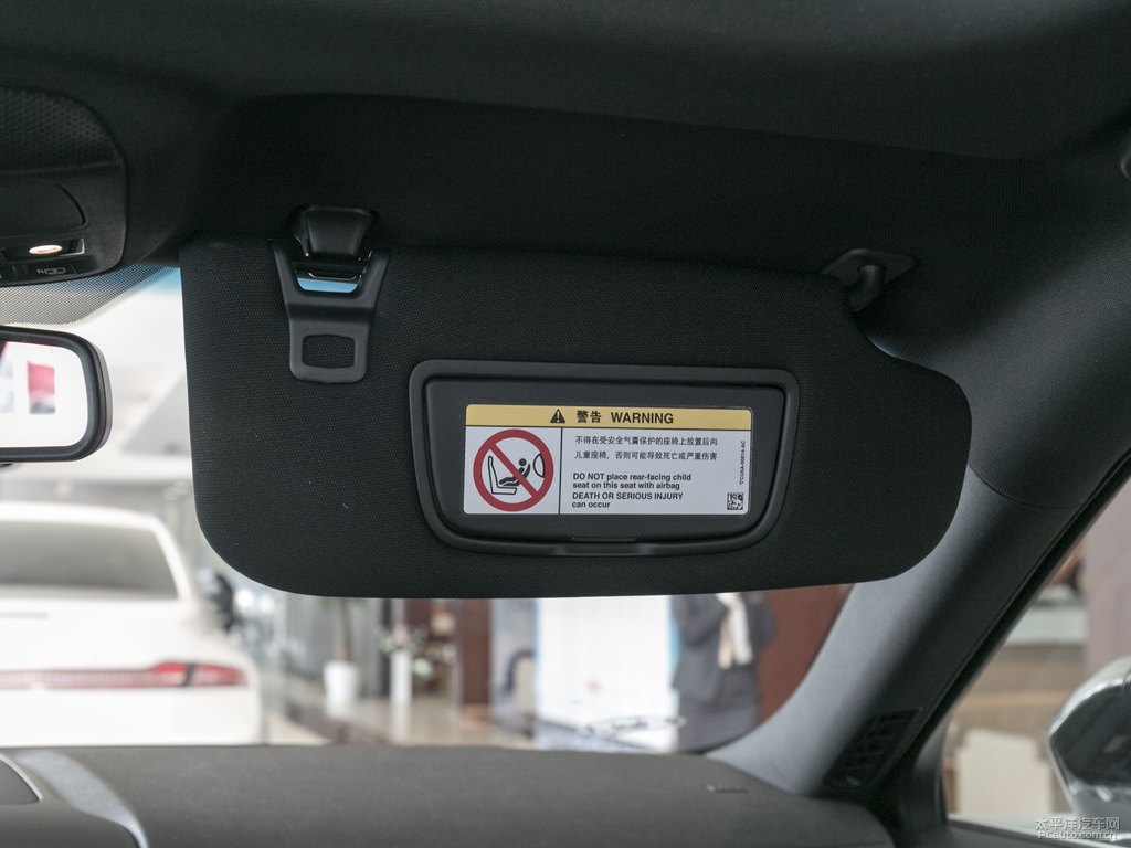 MONOBLACK林肯大陸車廂內飾圖片
