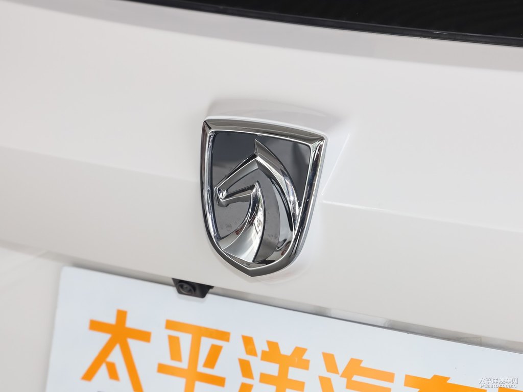 寶駿510車尾外觀圖片