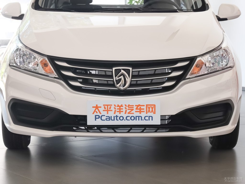 糖果白寶駿310車頭外觀圖片