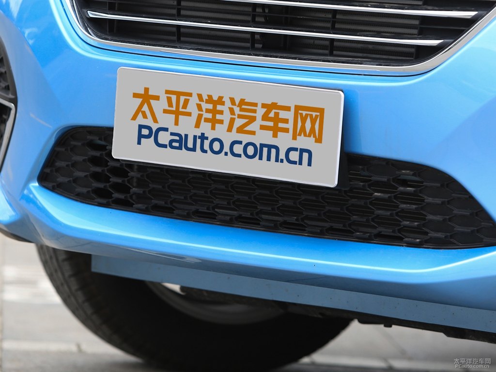 源動藍(lán)哈弗H4車頭外觀圖片