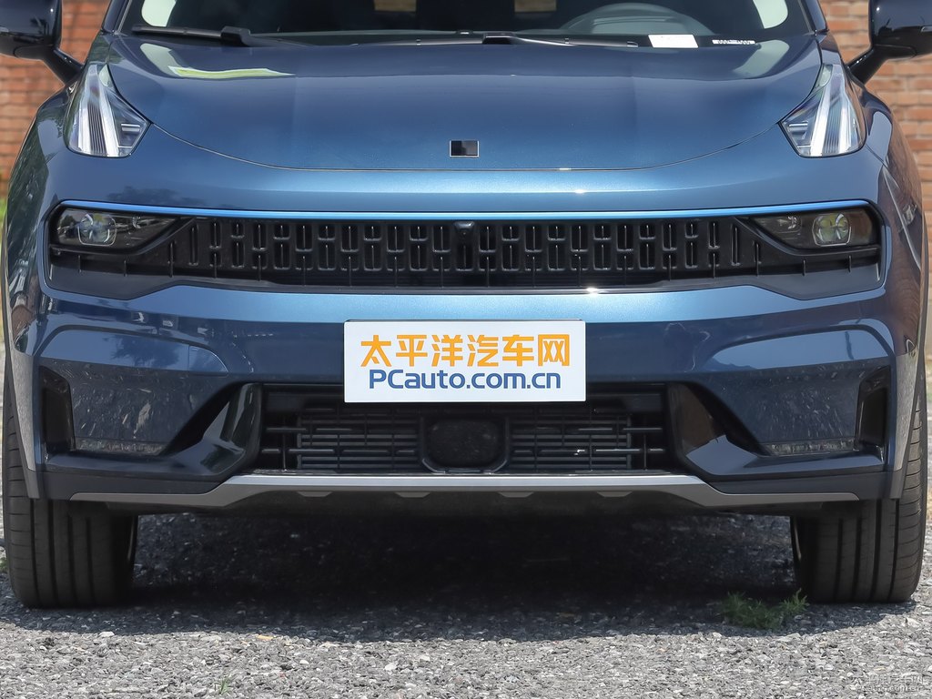 黑+藍領(lǐng)克05車頭外觀圖片