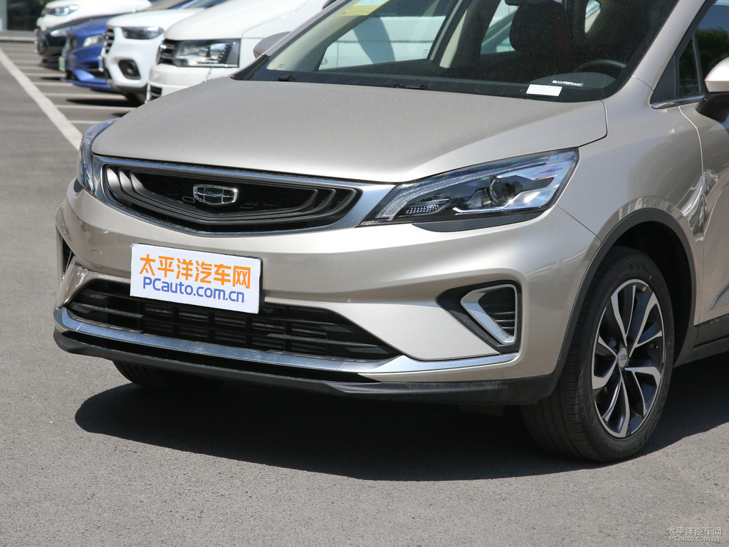 琥珀金帝豪GS車頭外觀圖片
