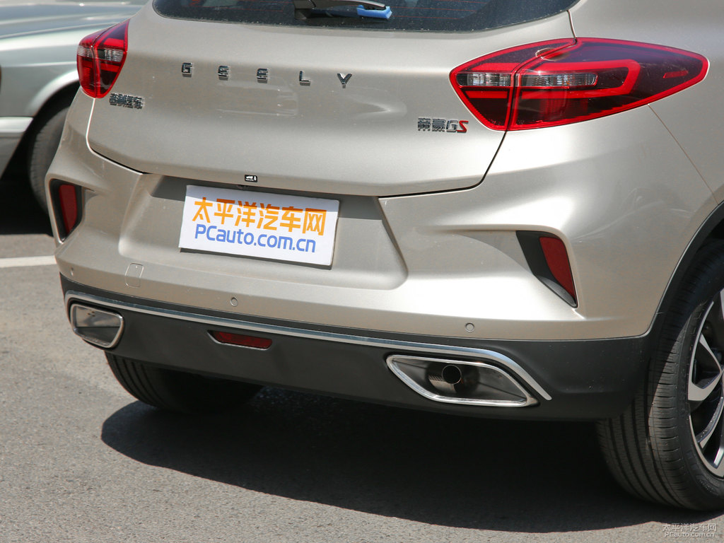 琥珀金帝豪GS車尾外觀圖片