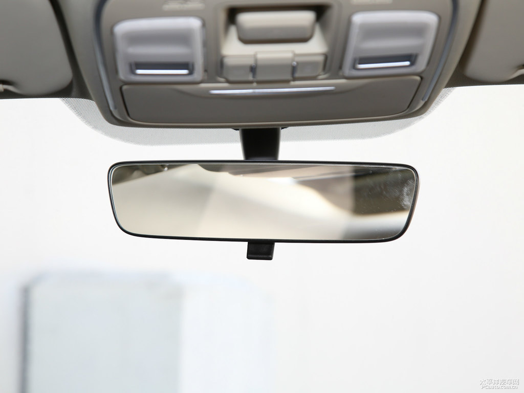 琥珀金帝豪GS車廂內(nèi)飾圖片