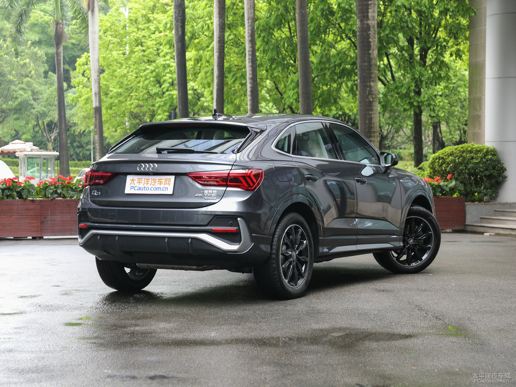 天云灰奧迪Q3 Sportback整車外觀外觀圖片