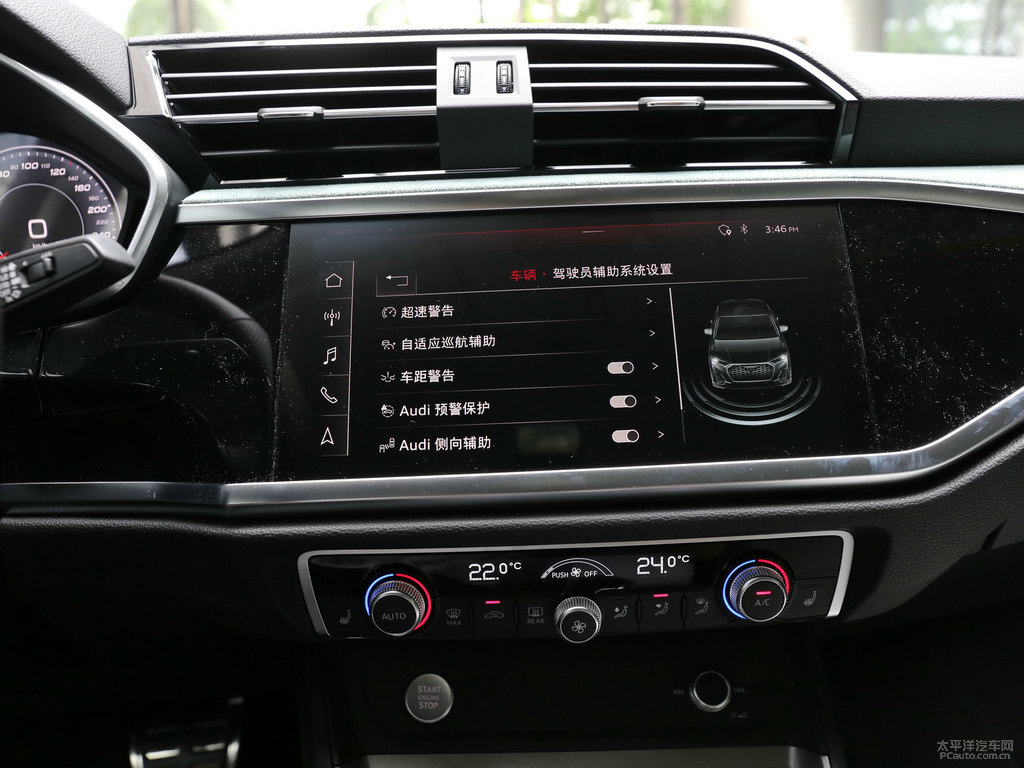 天云灰奧迪Q3 Sportback中控內(nèi)飾圖片