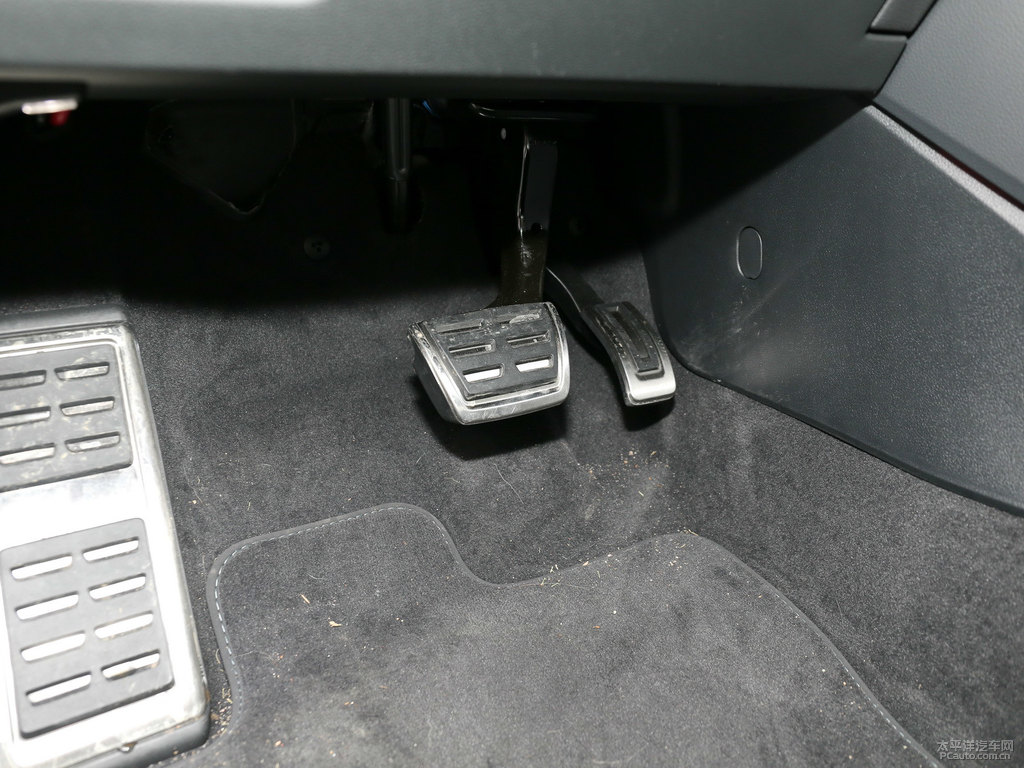 天云灰奧迪Q3 Sportback中控內(nèi)飾圖片
