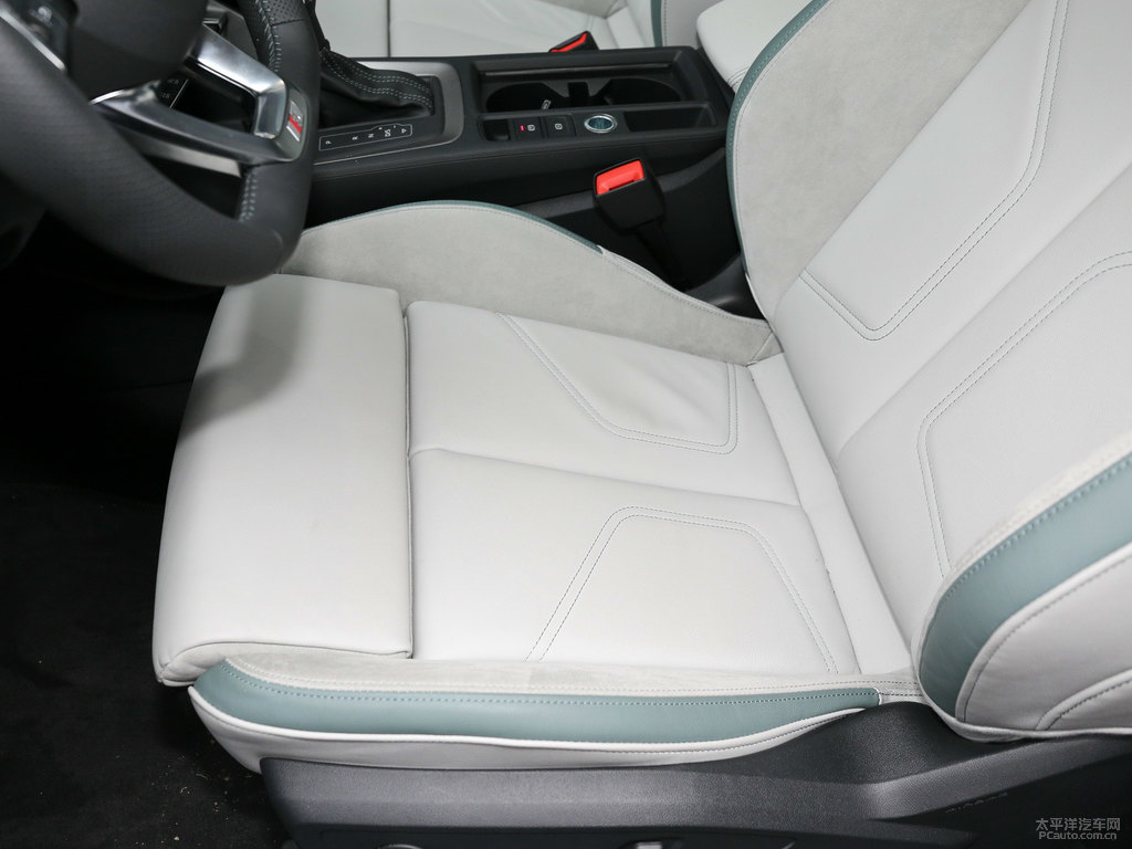 天云灰奧迪Q3 Sportback座椅內(nèi)飾圖片