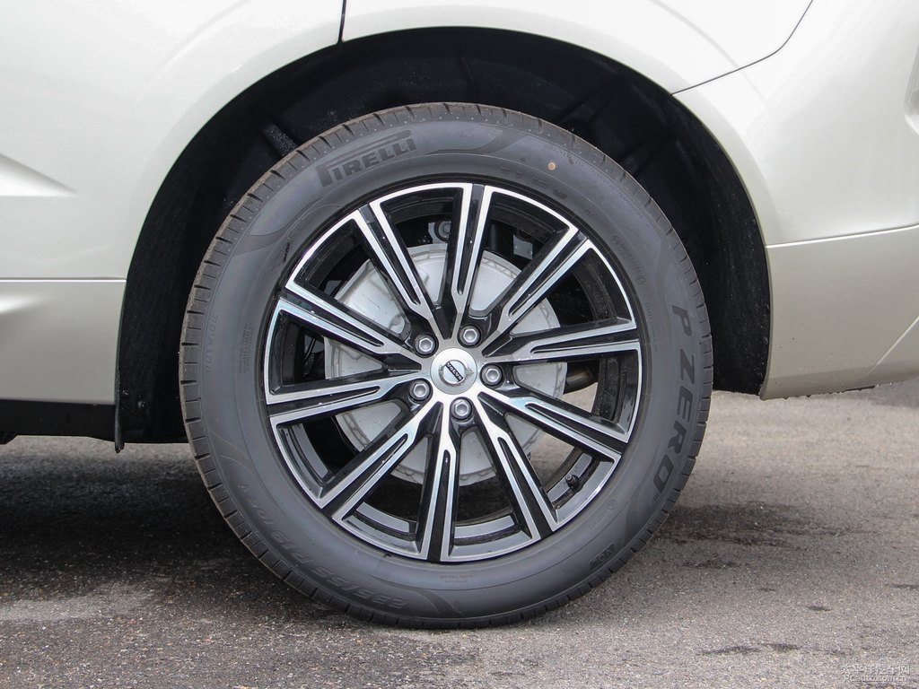 耀目沙沃爾沃XC60車身外觀圖片